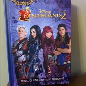 NWOT Disney Descendants 2 hard cover book novelization of Disney channel movie